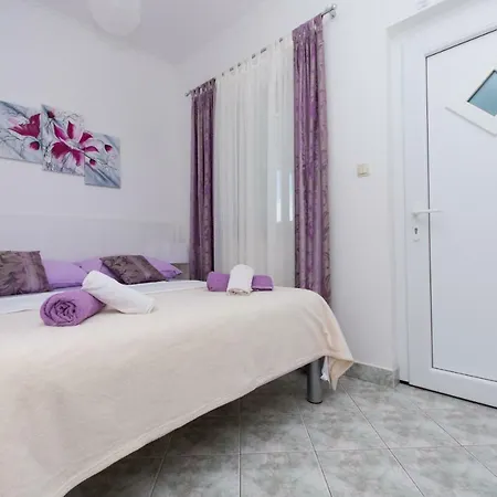Zana 3* Okrug Gornji