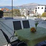 Pensionat Zana 3*